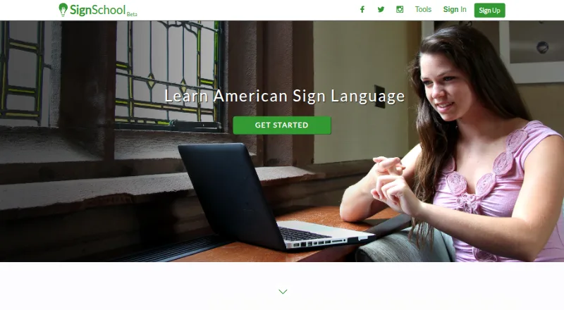 SignSchool's website