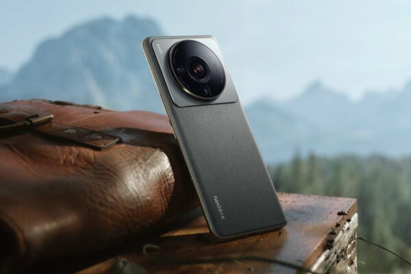 xiaomi 12t pro with 200 mp sensor