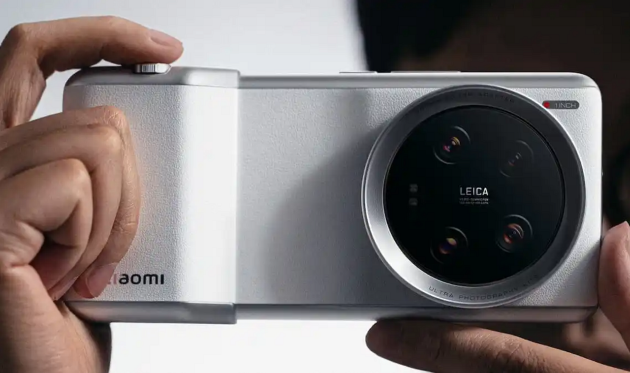 xiaomi 13 photography kit in white