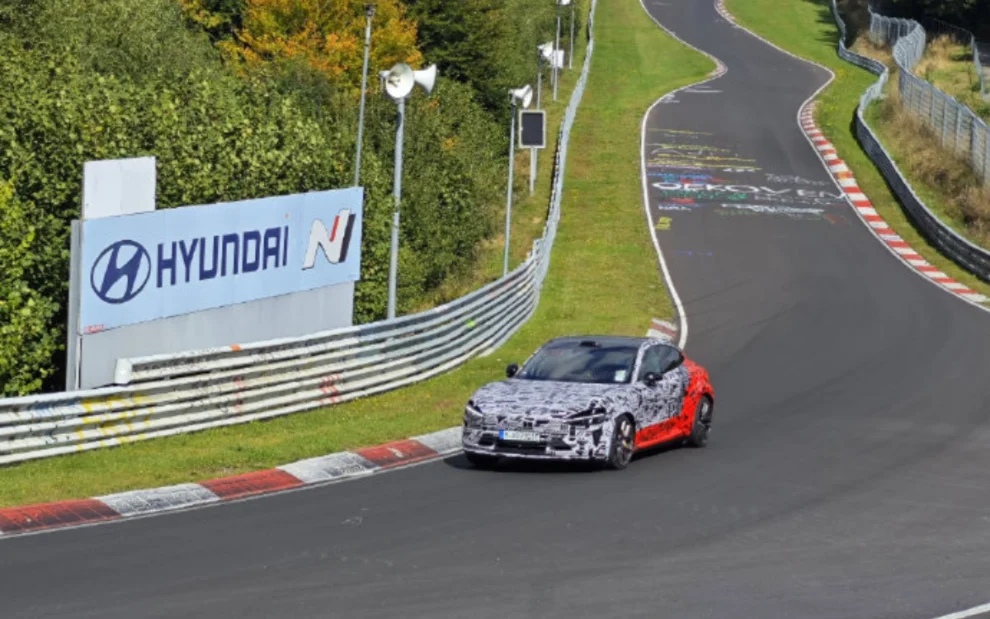 Xiaomi YU7 Performance SUV Tests at Nürburgring With Large Wing